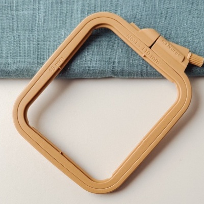 Bastidores de Plástico Quadrados Nurge - 95 × 110 mm