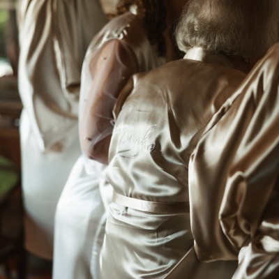 Robes Personalizados com Bordado à Mão