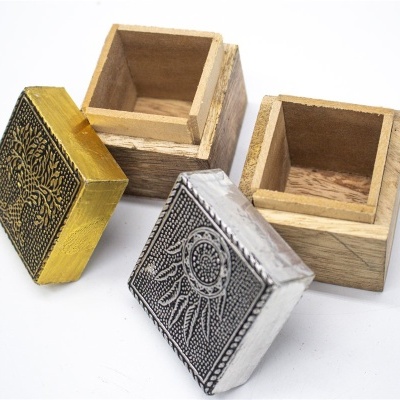 Caixa de Madeira Decorada 4x5x5 Caixa de Madeira Decorada 4x5x5