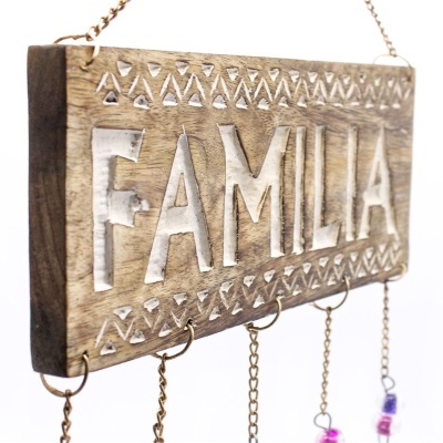 https://www.esodreams.com/product/placa-madeira-familia-10x25-4