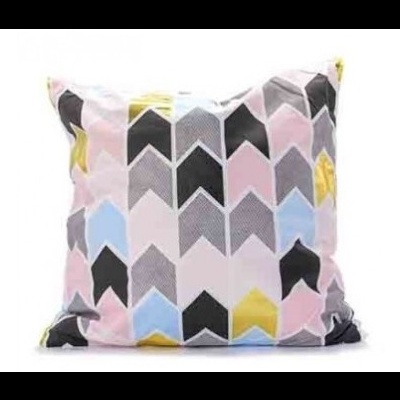 https://www.esodreams.com/product/almofada-polyester-geometrica-45x45cm