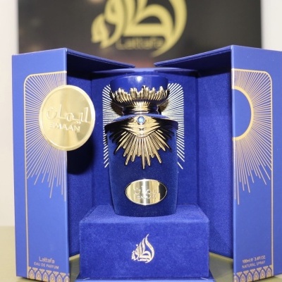 Emaan Eau De Parfum 100ML (3.4 FI Oz) para Homens & Mulheres por Lattafa - Uma Fragrância Unissexo Intemporal