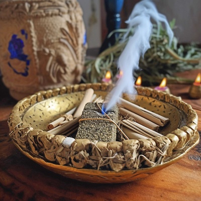 Tigelas de Defumação