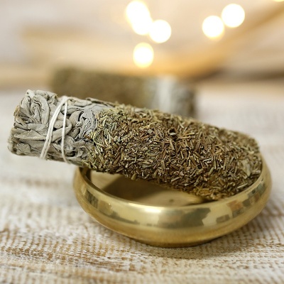 Tocha de Sálvia Branca e Alecrim