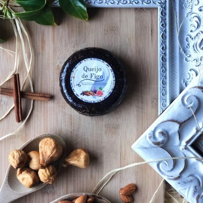 Queijo de Figo com Amêndoas e Alfarroba (250 gr.)