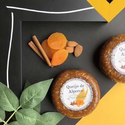 Queijo de Alperce com Amêndoas (250 gr.)