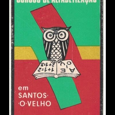 Autocolante - Cursos de Alfabetização em Santos-O-Velho - Comissão de Moradores