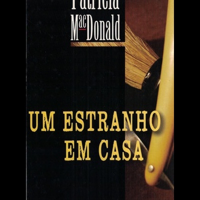 Um Estranho em Casa | de Patricia MacDonald