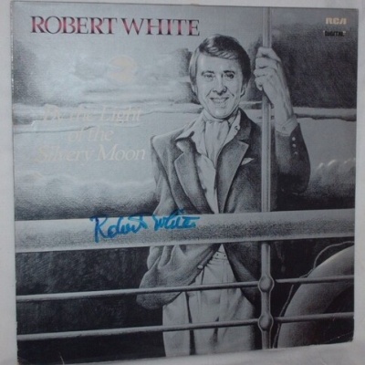 Robert White | By The Light Of The Silvery Moon [LP]