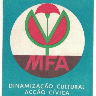 Autocolante - MFA: Dinamização Cultural - Acção Cívica