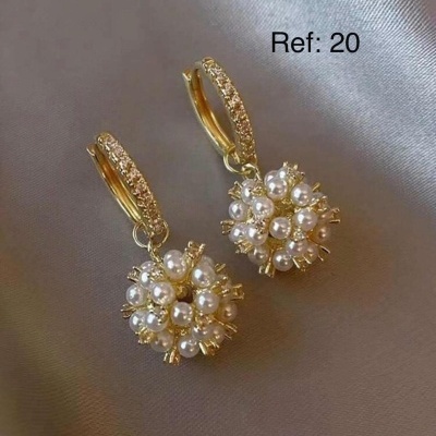20 Brincos Mini Perolas