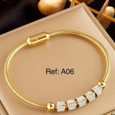 A06 Pulseira Brilhantes