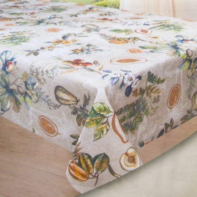 Toalha de mesa anti-nódoas (desenhos variados)