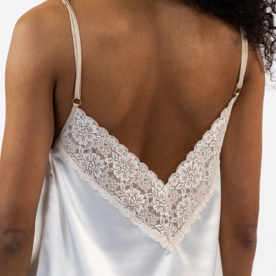 Camisa de dormir "Flores de Cetim"