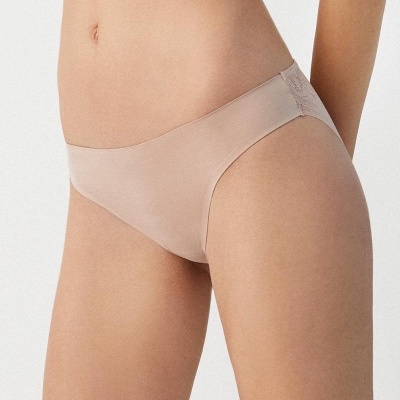 Cueca Mini invisível com renda