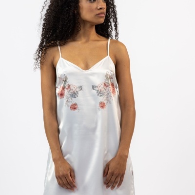 Camisa de dormir "Flores de Cetim"