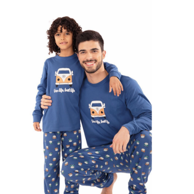 Pijama de homem e menino 