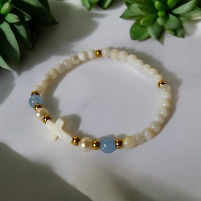 Pulseira com Cruz em Madrepérola
