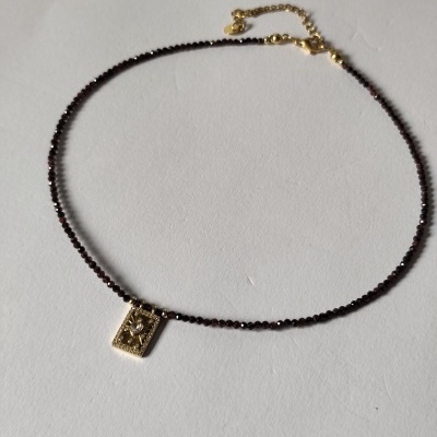 Colar de Cristais de Pedra Natural Granada