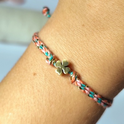 Pulseiras color ajustáveis - Self Love - coleção exclusiva