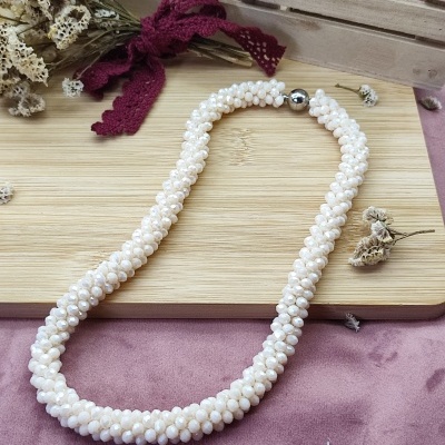 Colar Brilho Próprio