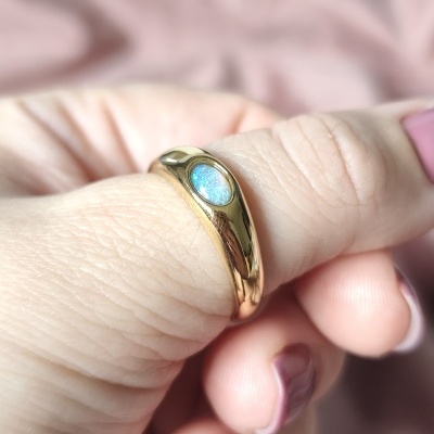 Anel com Pedra Opalite