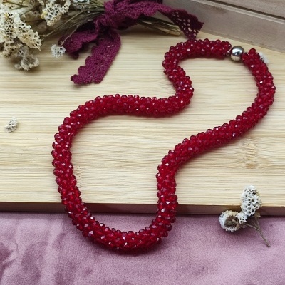 Colar Brilho Próprio