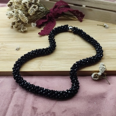 Colar Brilho Próprio