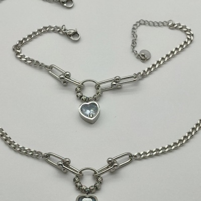 Colar e Pulseira Coração de Cristal