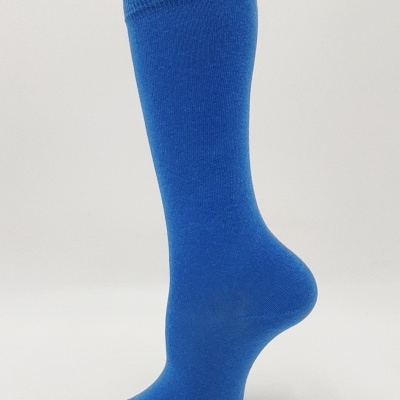 Meia joelho lisa azul verão