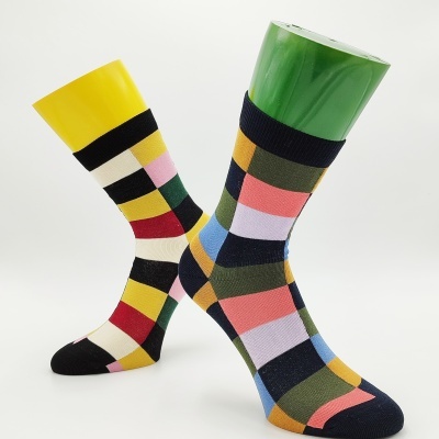 Peúga Quadrados Maxi