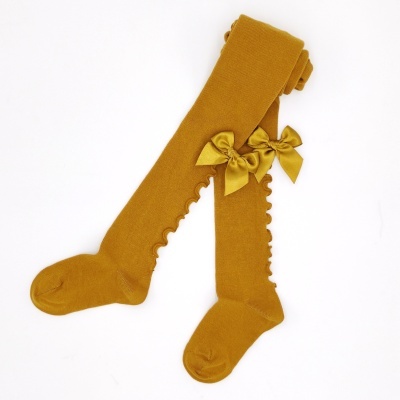Collant rolinho com laço cetim amarelo torrado