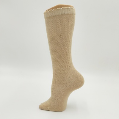 Meia joelho ponto arroz bege