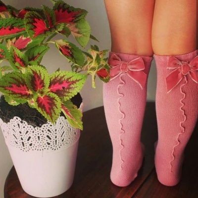 Rolinho com laço de veludo