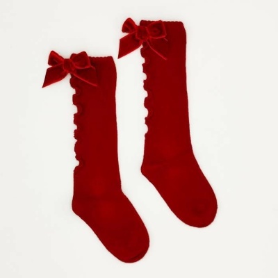Meia joelho rolinho com laço de veludo cereja