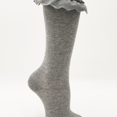 Meia Bordado Inglês Cinza