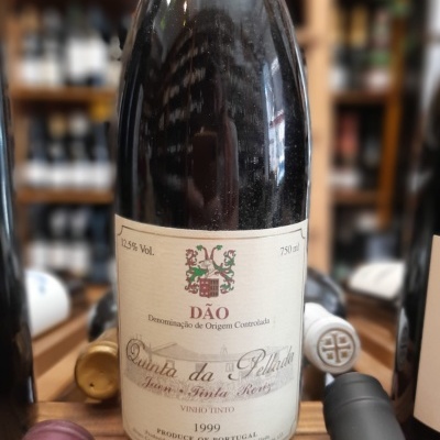 https://www.garrafeiracampodeourique.pt/product/quinta-da-pellada-jaen-tinta-roriz-75cl https://www.garrafeiracampodeourique.pt/product/quinta-da-pellada-jaen-tinta-roriz-75cl