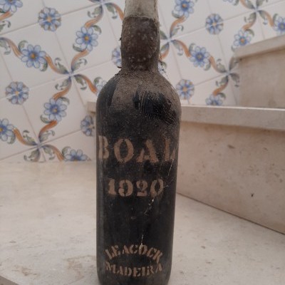 https://www.garrafeiracampodeourique.pt/product/vinho-madeira-leacocks-boal-1920-75cl