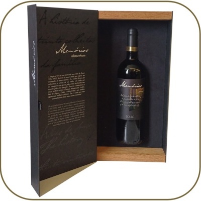 Memórias 30 Anos Alves de Sousa 75cl Memórias 30 Anos Alves de Sousa 75cl