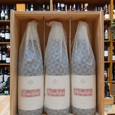 https://www.garrafeiracampodeourique.pt/product/herdade-do-mouchao-pack-caixa-de-madeira-com-3-garrafas https://www.garrafeiracampodeourique.pt/product/herdade-do-mouchao-pack-caixa-de-madeira-com-3-garrafas