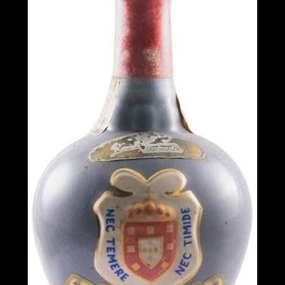 https://www.garrafeiracampodeourique.pt/product/real-vinicola-orgulho-portugal-garrafa-cinza-75cl