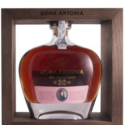 https://www.garrafeiracampodeourique.pt/product/dona-antonia-tawny-30-anos-edicao-especial-75cl