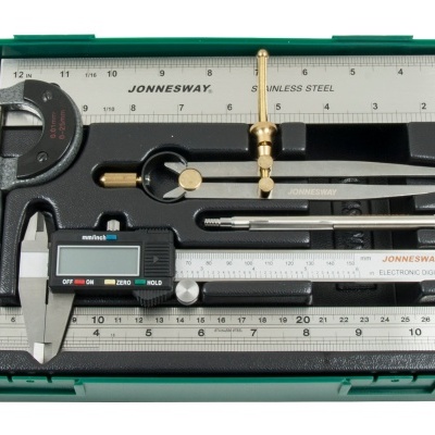 Tabuleiro com Ferramentas  Medição