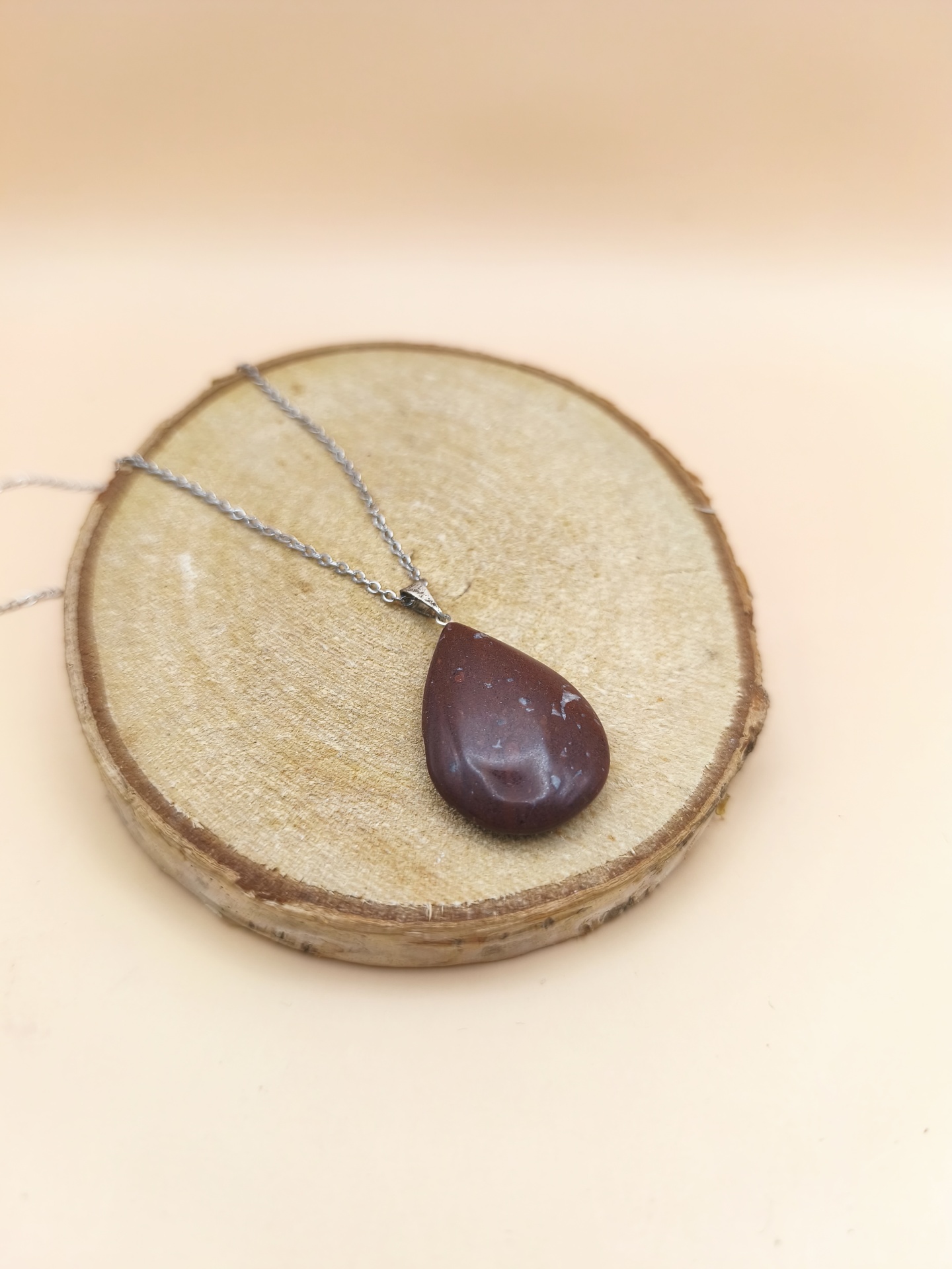 Colar Jaspe Vermelha Gota