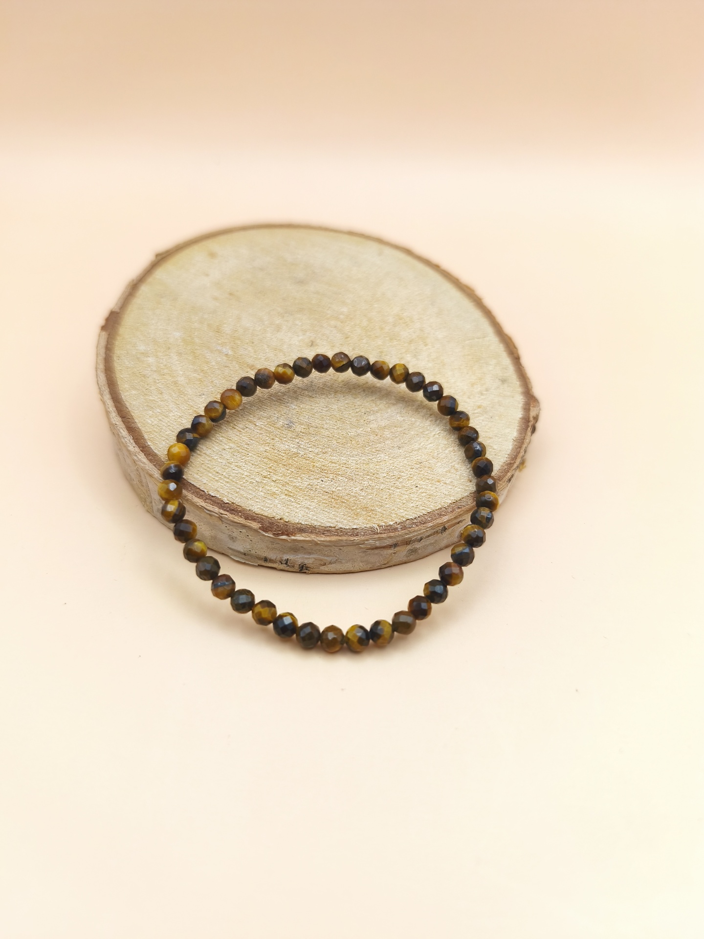 Pulseira olho tigre multifacetada 3mm