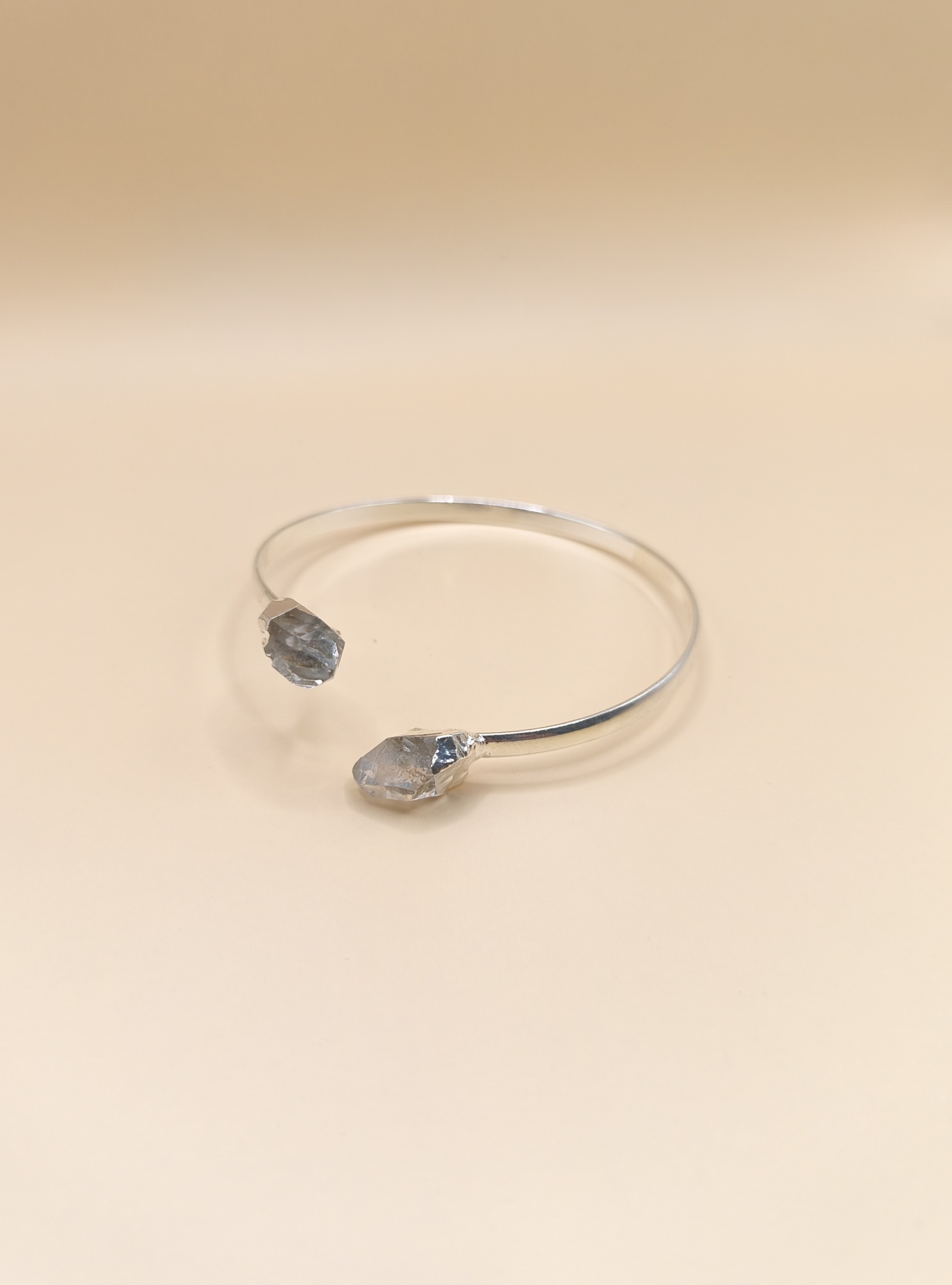 Pulseira Quartzo Cristal (banho de prata)