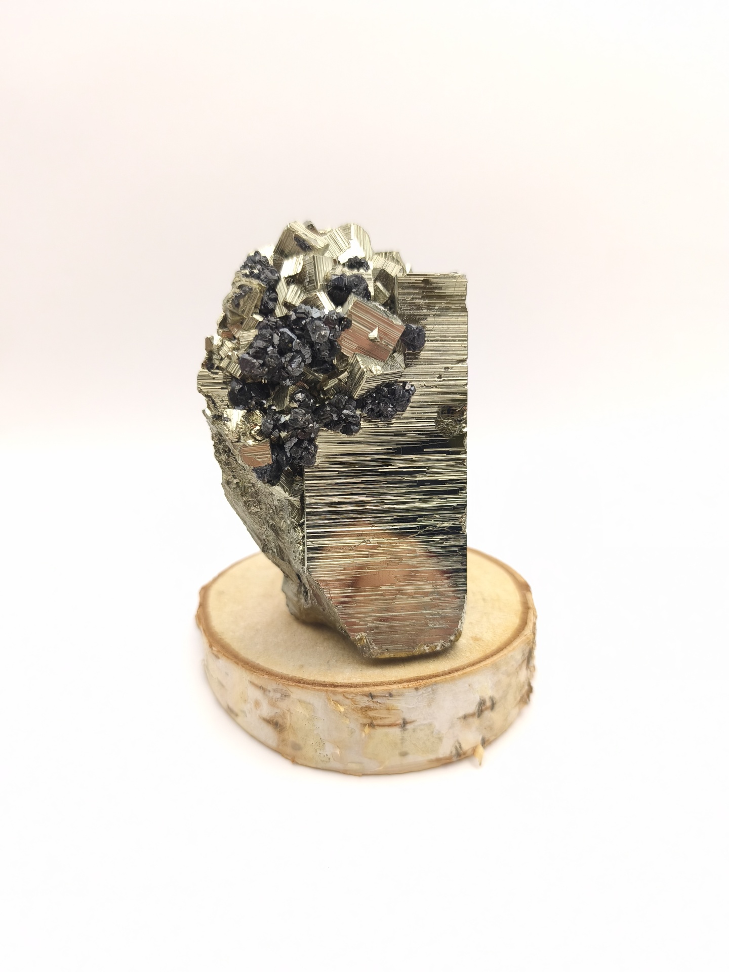 Pirite com marcasite (840g) (90x60x65 mm)