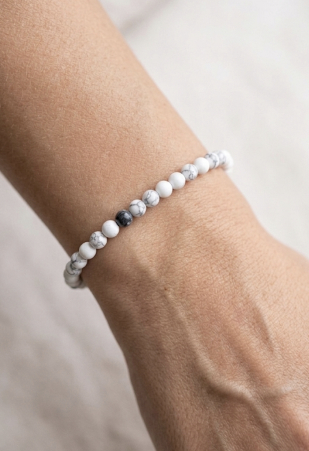 Pulseira Howlite Branca 4mm