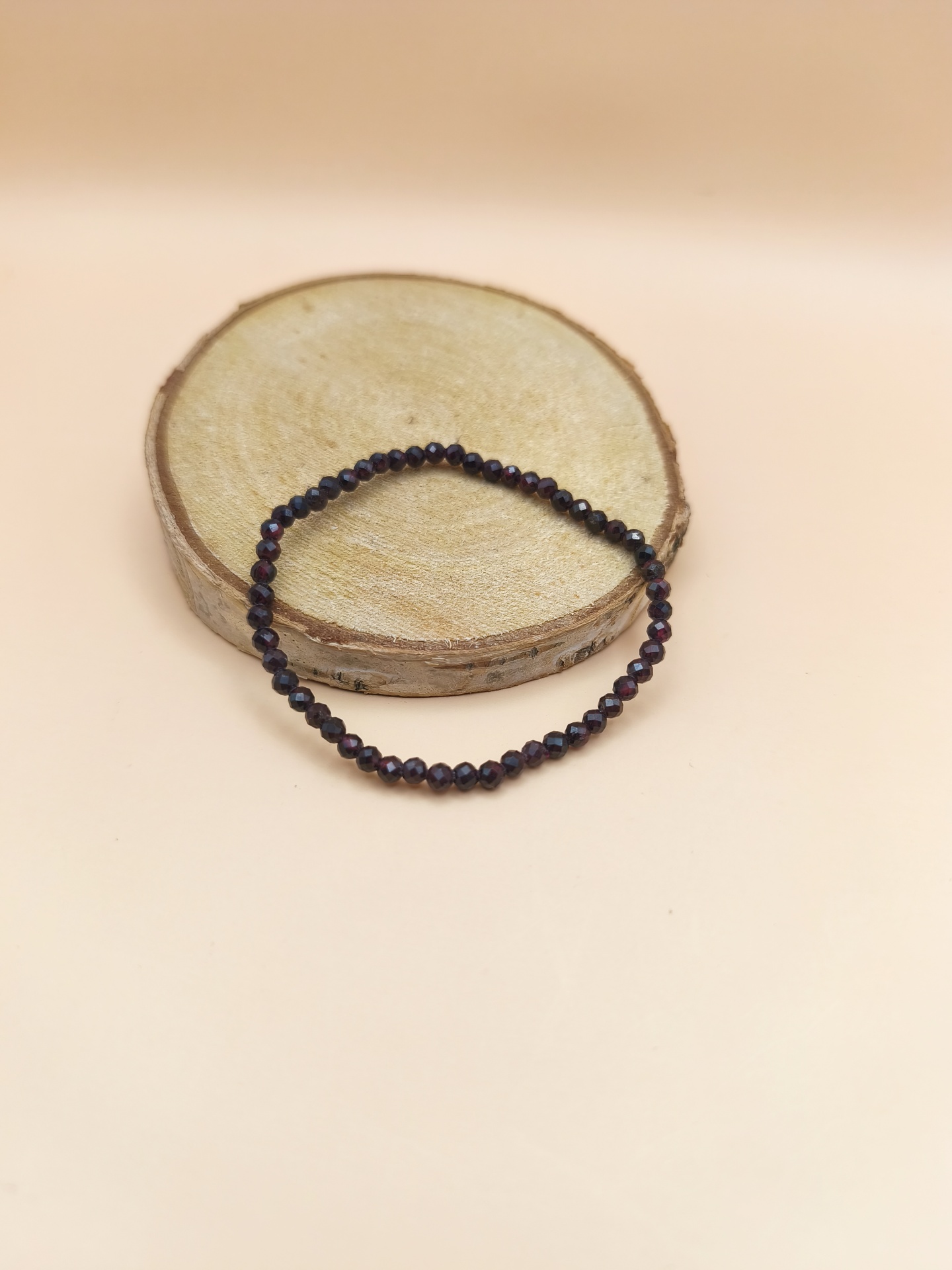 Pulseira Granada multifacetada 3mm