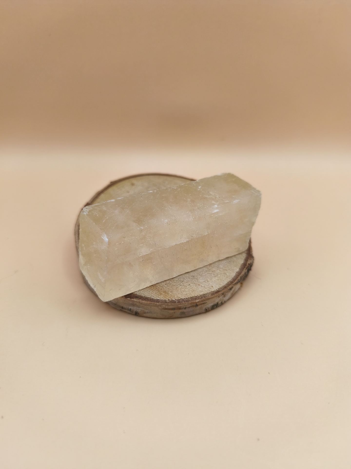 Calcite ótica amarela (80 x 30 mm)